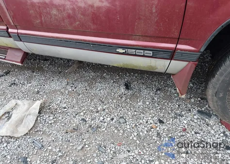 1988 Chevrolet Gmt-400 C1500 из США, поврежденный, VIN 1GCDC14K1JZ298355